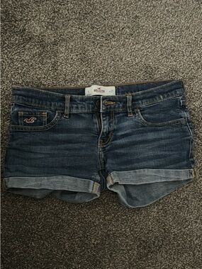 Hollister Medium Wash Rolled Hem Denim Shorts